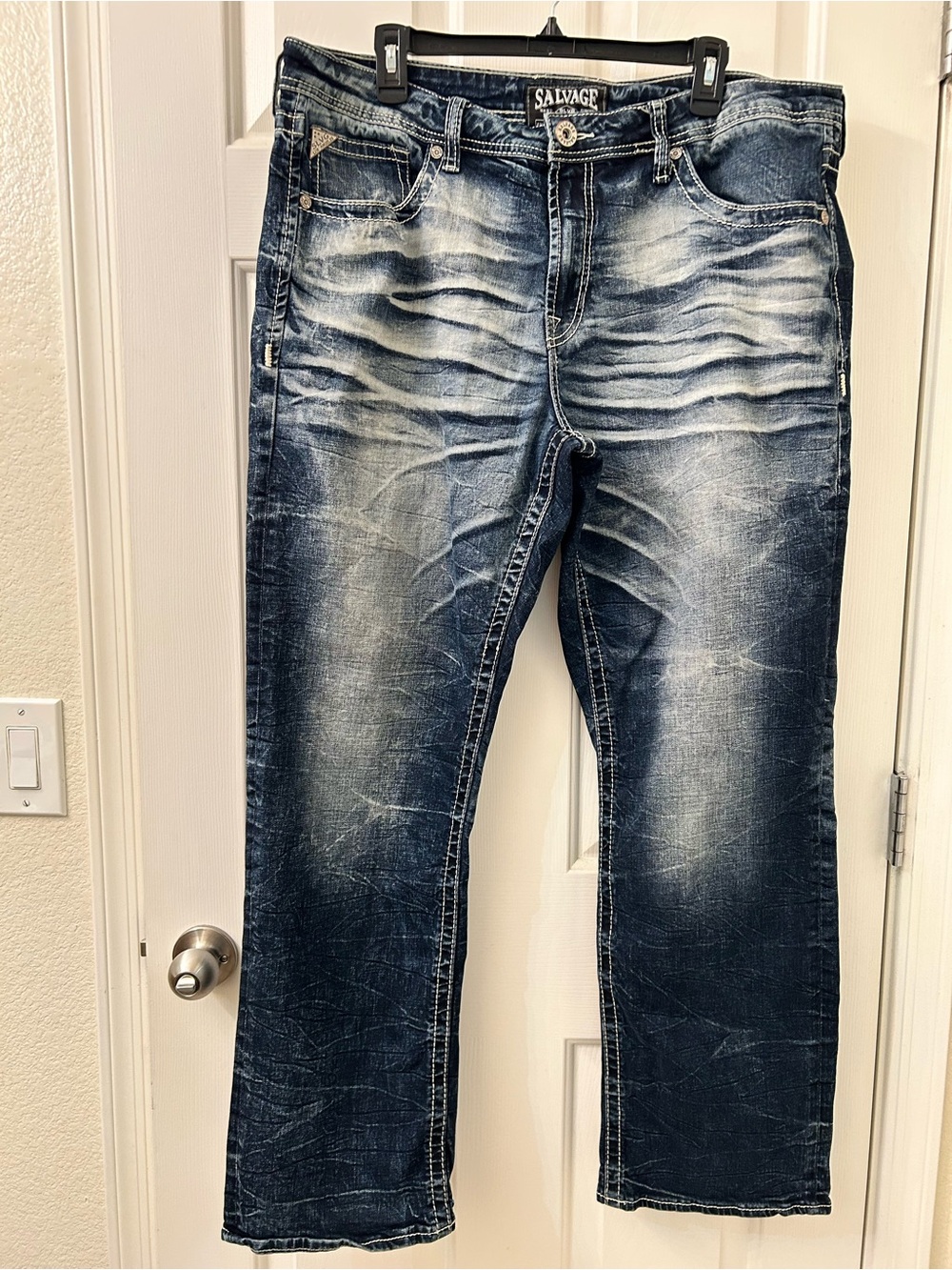 Salvage Men’s Washed Dark Blue Relaxed Jeans